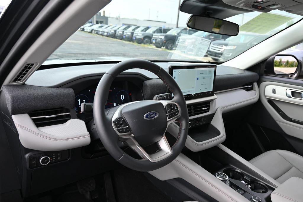 Certified 2026 Ford Explorer Active w/ Active Comfort Package AWD/4WD image 20