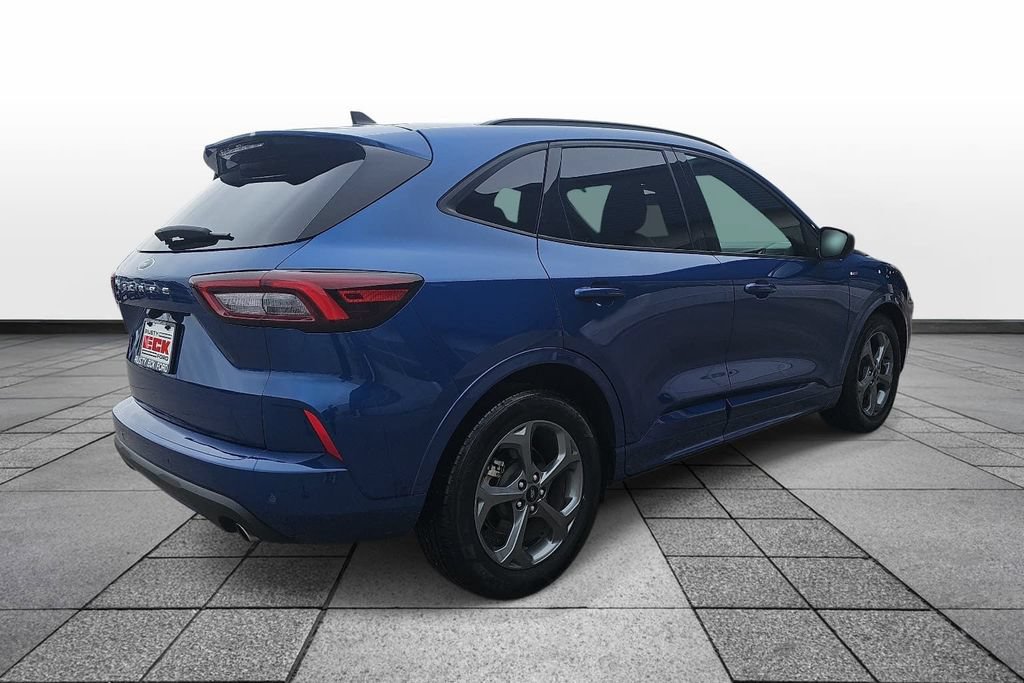 Certified 2023 Ford Escape ST-Line w/ Tech Pack #1 FWD image 5