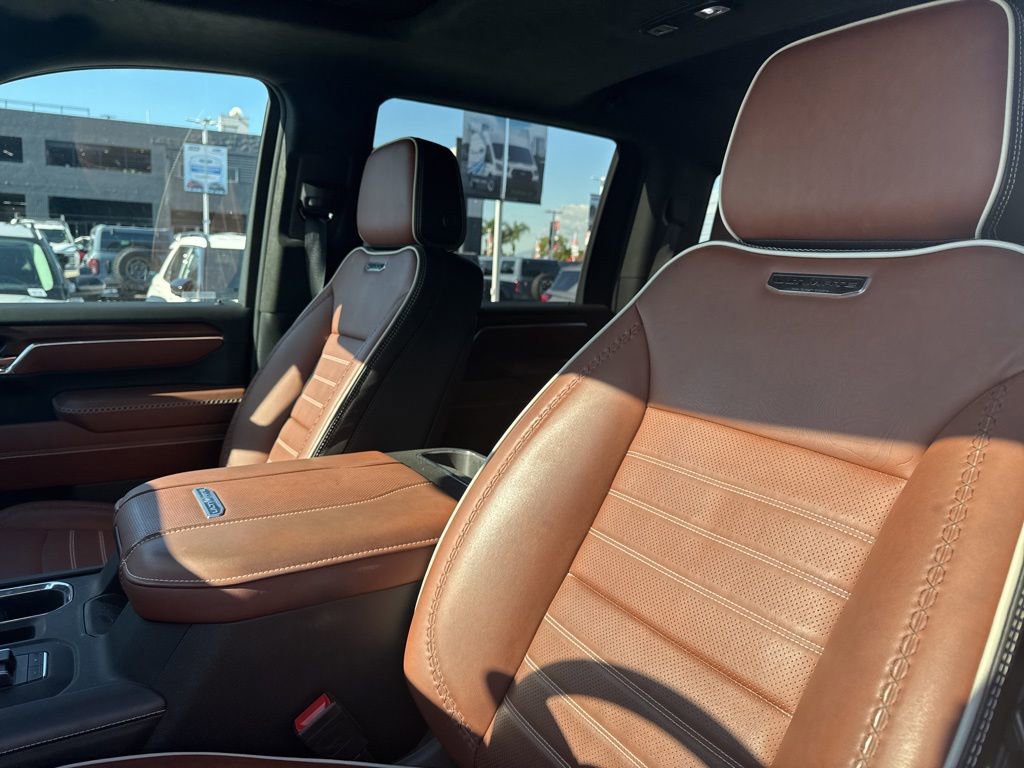 Used 2024 GMC Sierra 2500 Denali Ultimate image 7