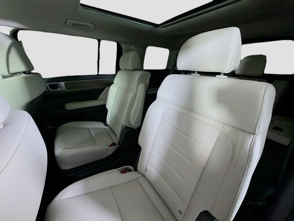 Used 2024 Hyundai Santa Fe Calligraphy FWD image 27