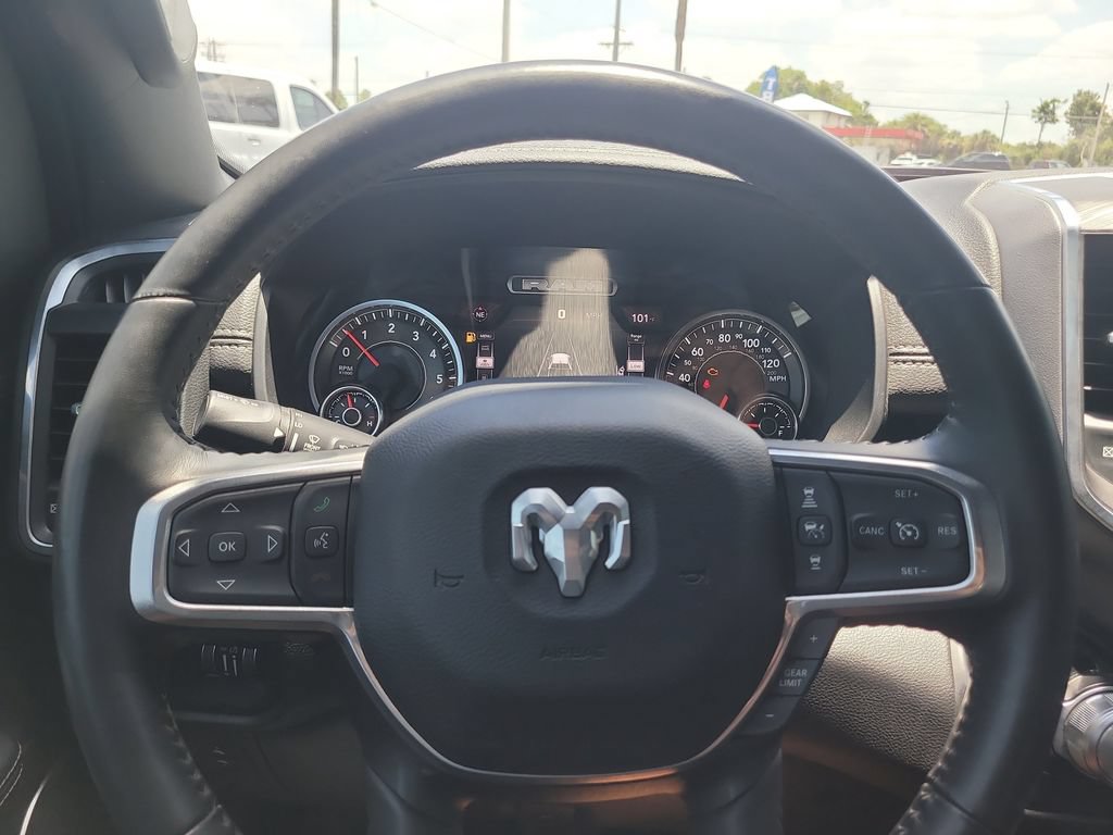 Used 2023 RAM 1500 Laramie AWD/4WD image 27