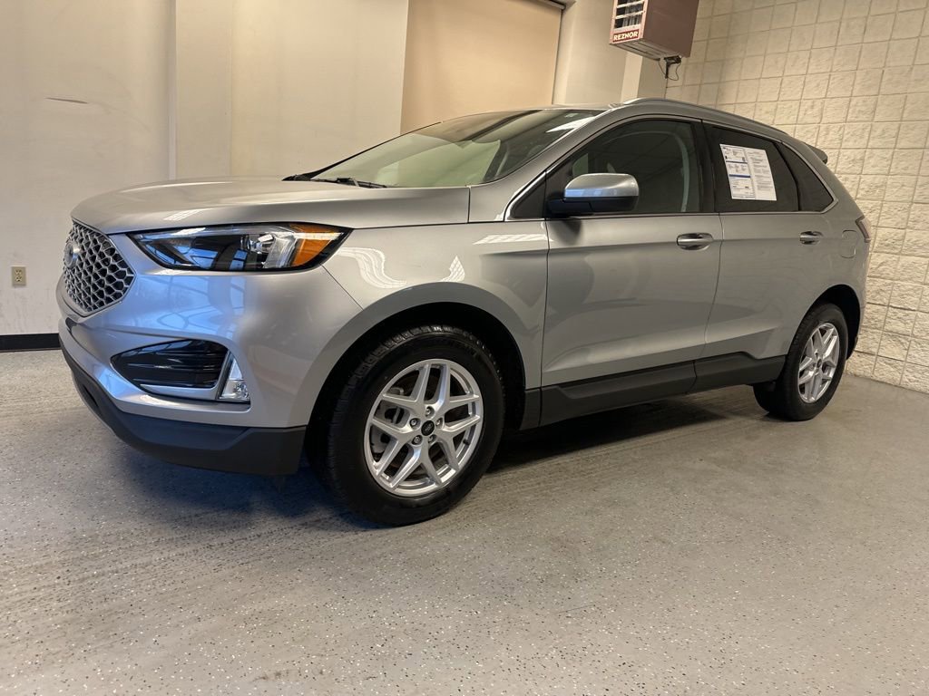 Certified 2024 Ford Edge SEL w/ Convenience Package AWD/4WD image 38