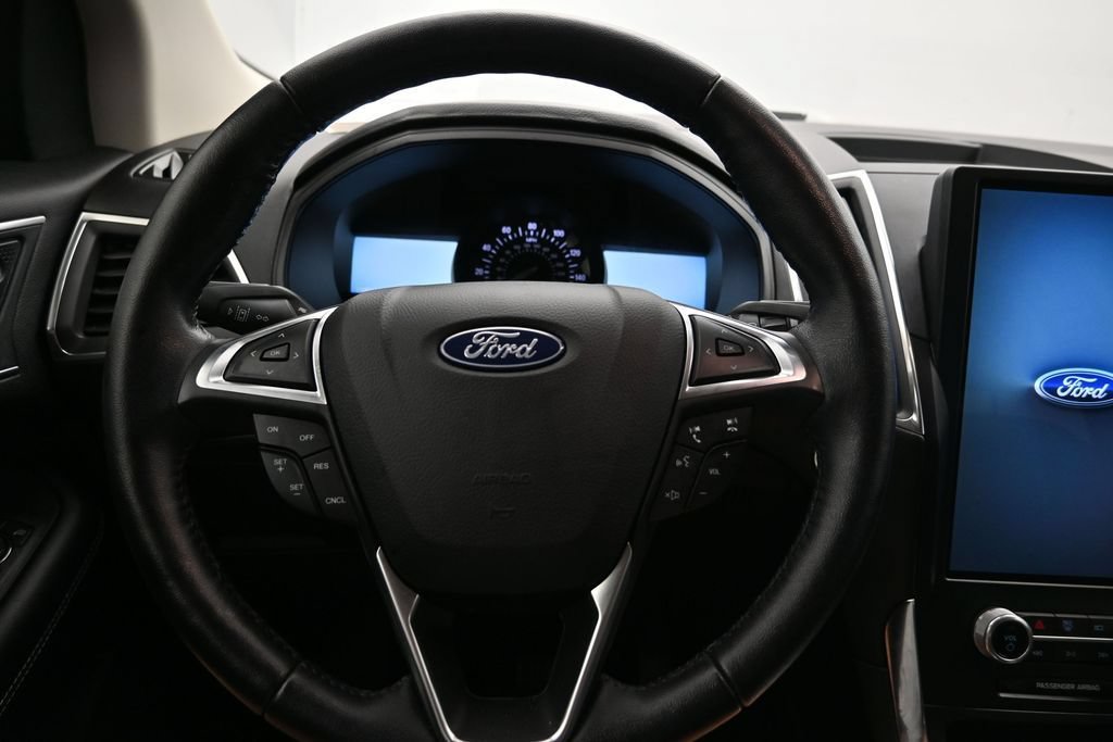 Certified 2022 Ford Edge Titanium AWD/4WD image 13
