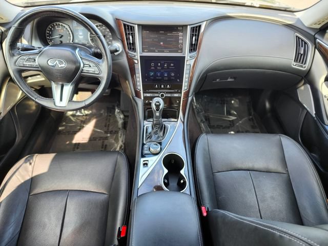 Used 2018 INFINITI Q50 Luxe w/ Sensory Package (Luxe) AWD/4WD image 12