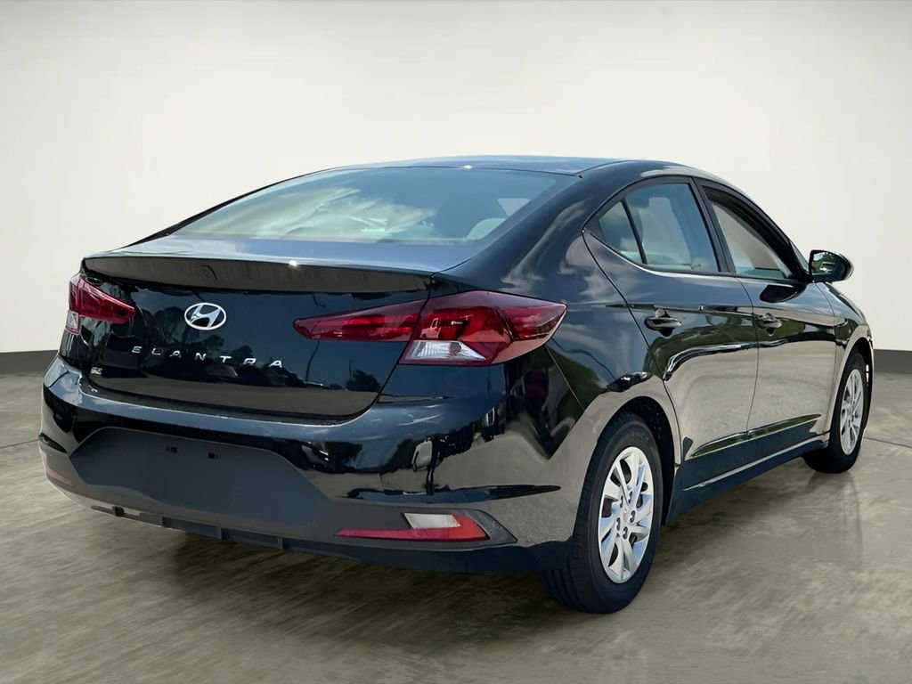 Used 2020 Hyundai Elantra SE image 6