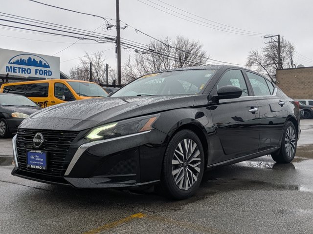 Used 2024 Nissan Altima 2.5 SV FWD image 8