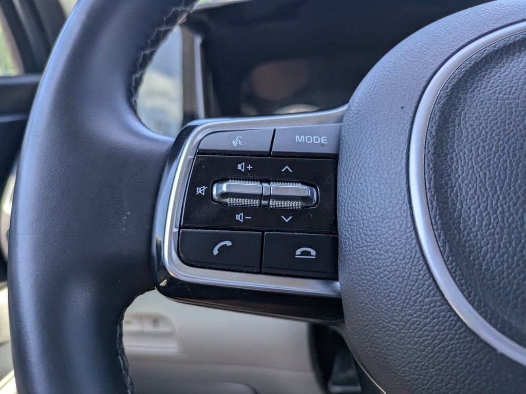 Used 2022 Kia Sorento S w/ Panoramic Sunroof Package FWD image 26
