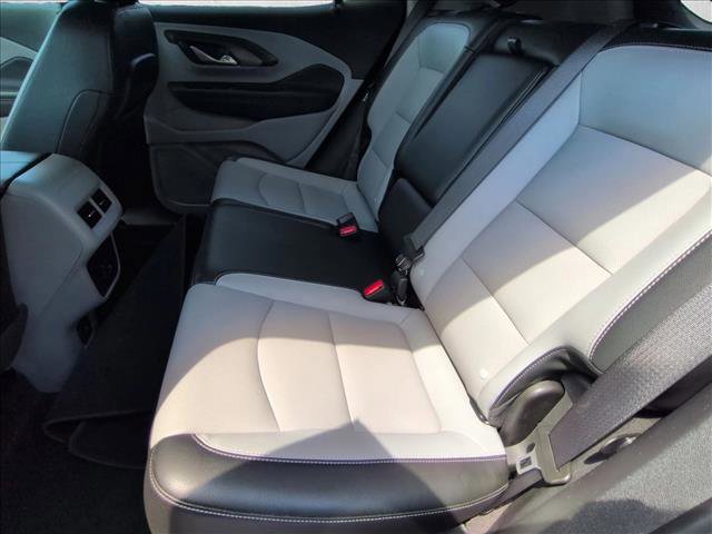 Used 2024 GMC Terrain SLT AWD/4WD image 17