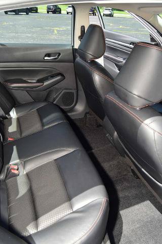 Used 2024 Nissan Altima 2.5 SR FWD image 28