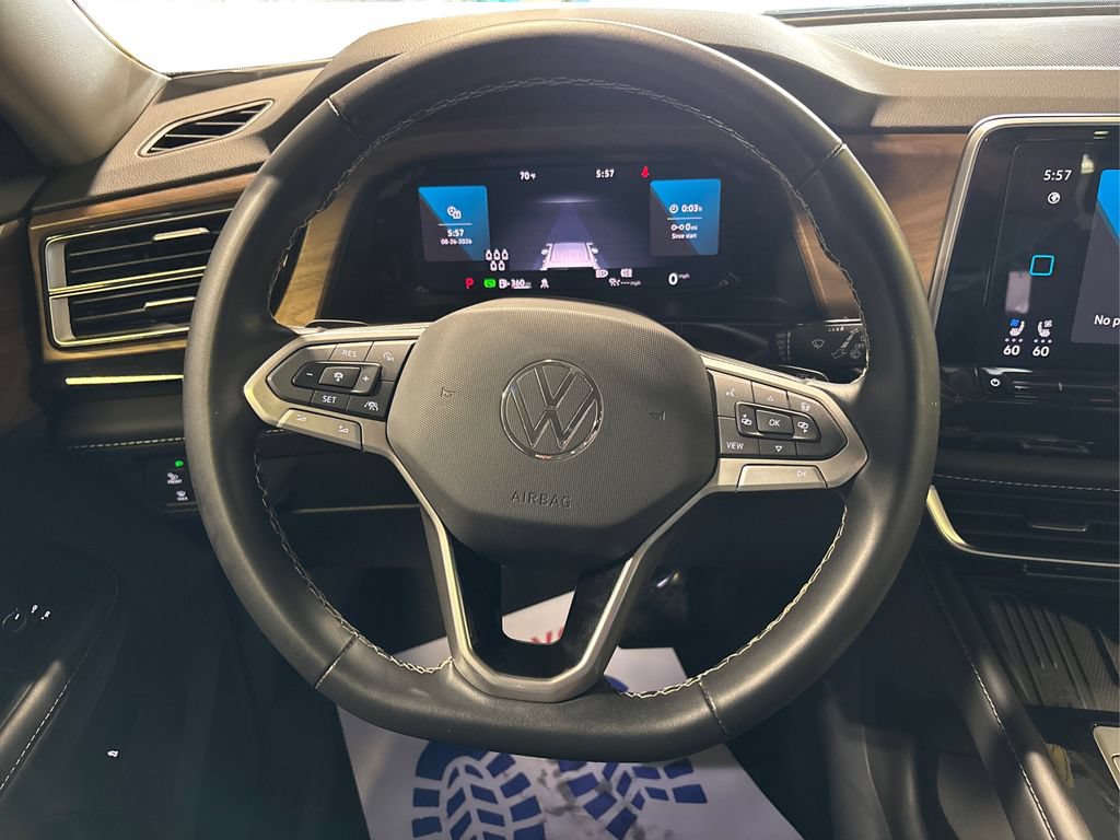 Used 2025 Volkswagen Atlas SE AWD/4WD image 27
