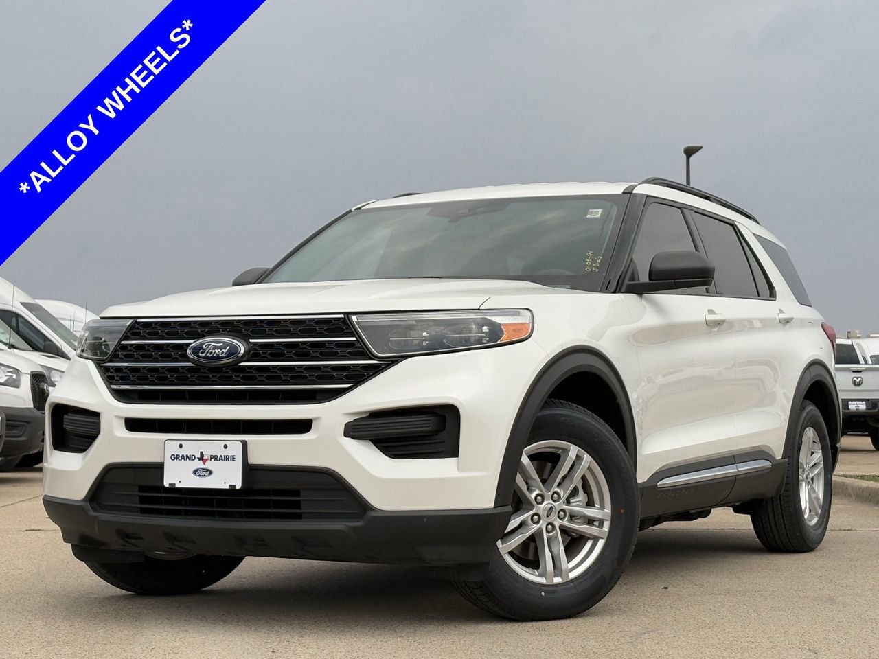 Certified 2022 Ford Explorer XLT image 2