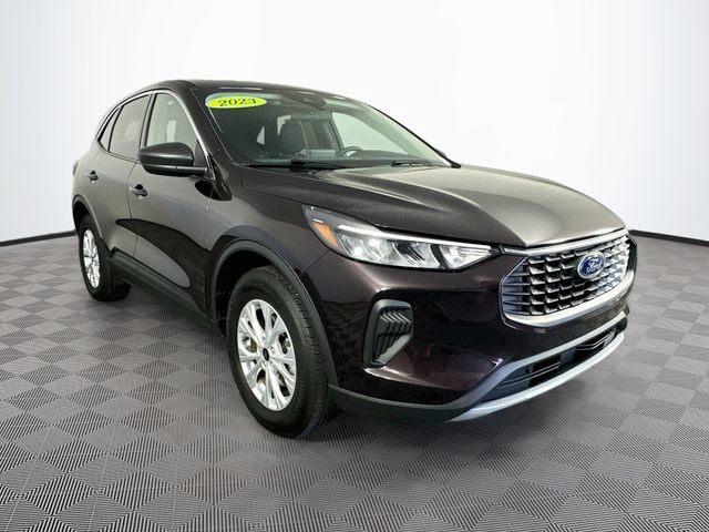 Certified 2023 Ford Escape Active AWD/4WD image 4