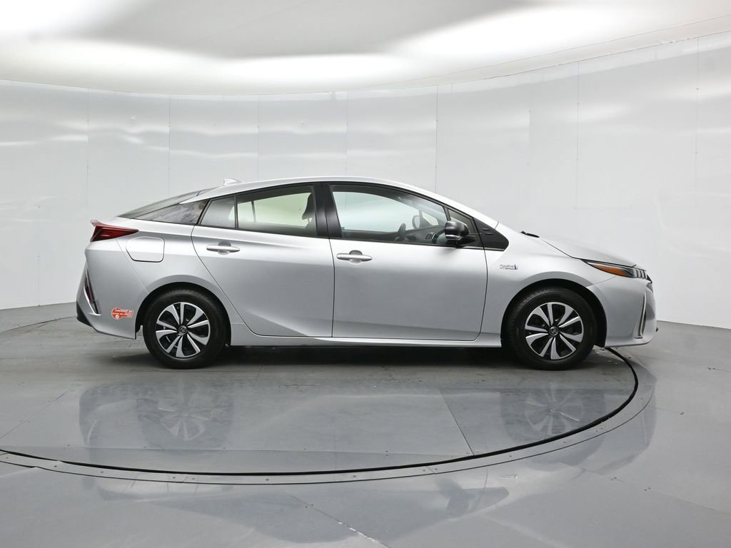 Used 2018 Toyota Prius Prime Plus w/ Carpet Mat Package FWD image 21