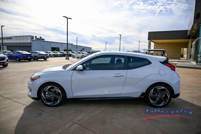 Used 2020 Hyundai Veloster Turbo image 2