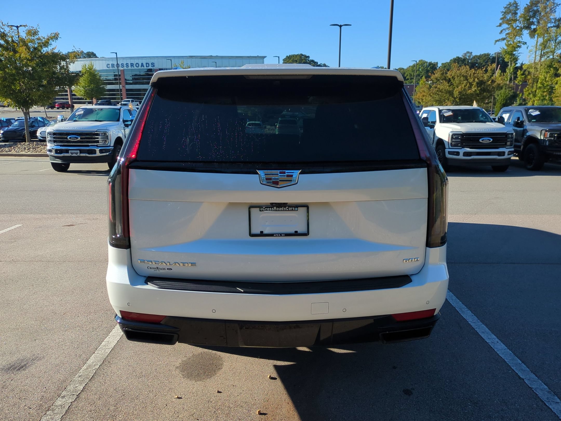 Used 2024 Cadillac Escalade ESV Sport Platinum AWD/4WD image 5
