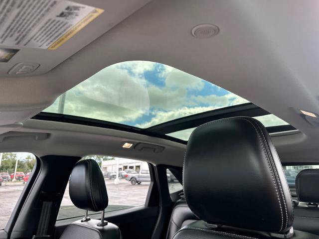 Certified 2025 Ford Escape Platinum AWD/4WD image 23