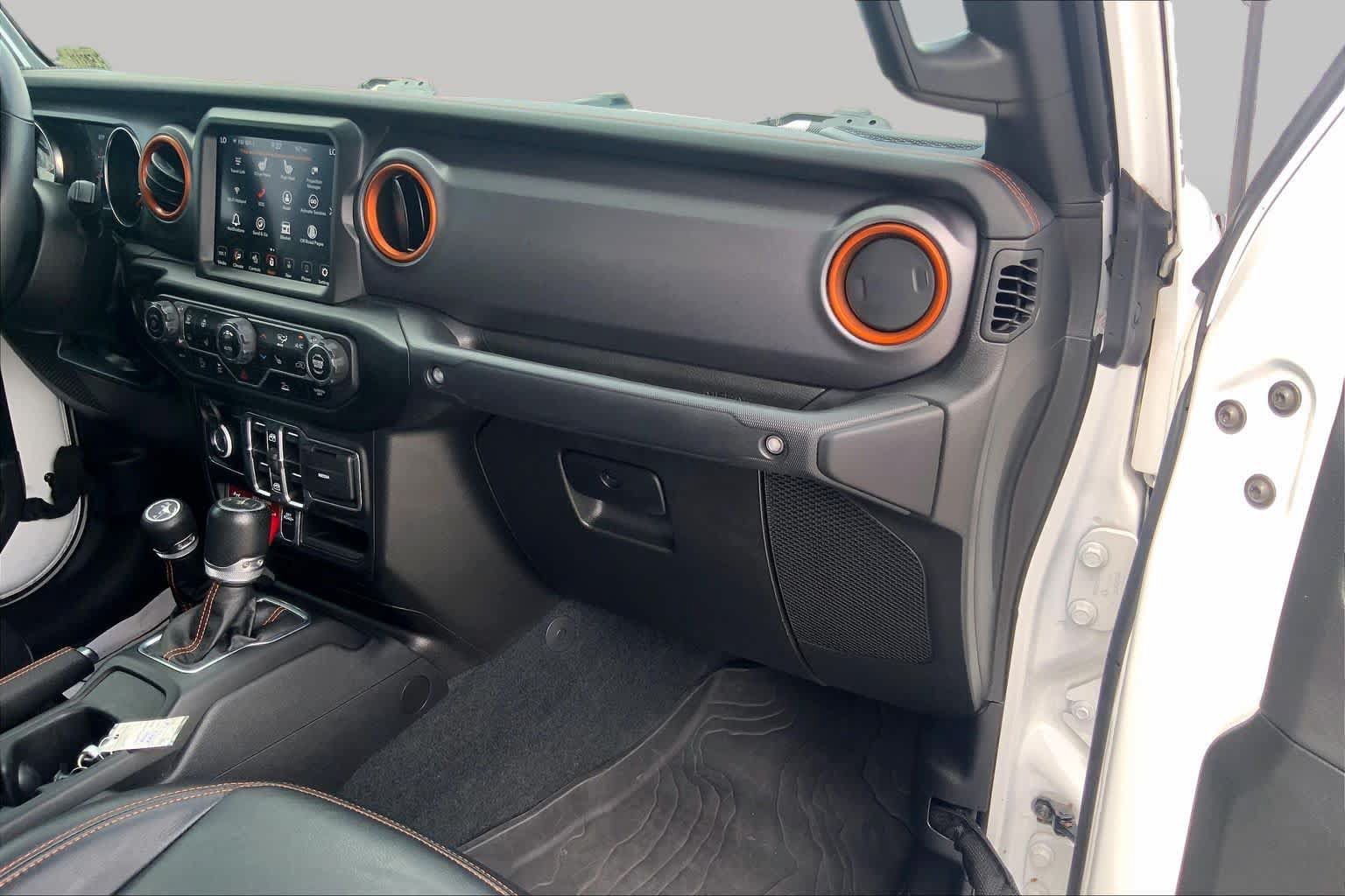 Used 2023 Jeep Gladiator Mojave w/ LED Lighting Group AWD/4WD image 19