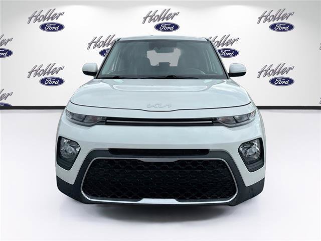 Used 2022 Kia Soul LX w/ Technology Package FWD image 2