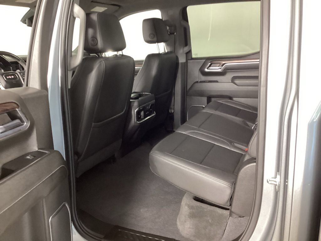 Used 2023 GMC Sierra 1500 SLT w/ SLT Convenience Package AWD/4WD image 33
