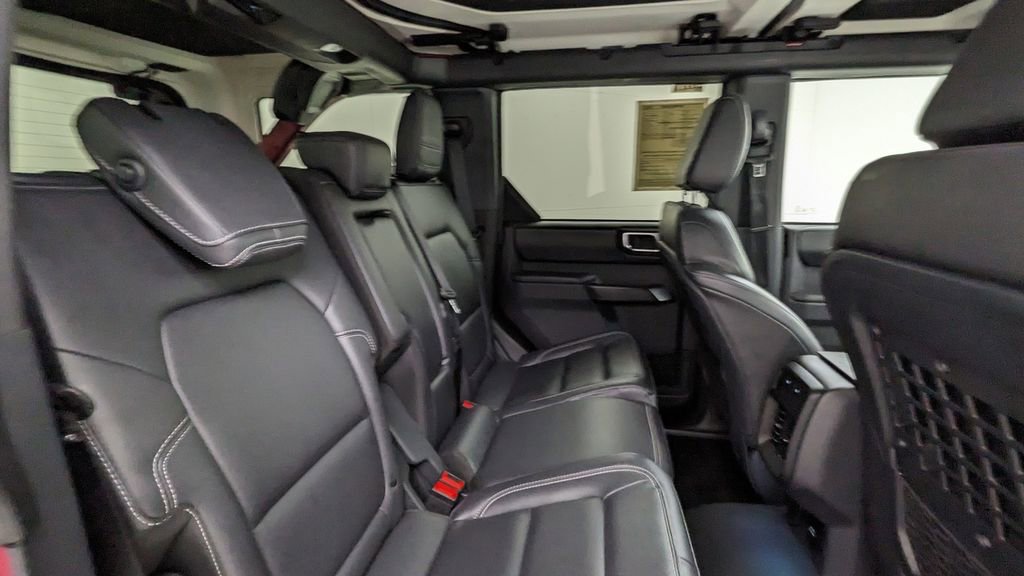 Certified 2025 Ford Bronco Badlands AWD/4WD image 36