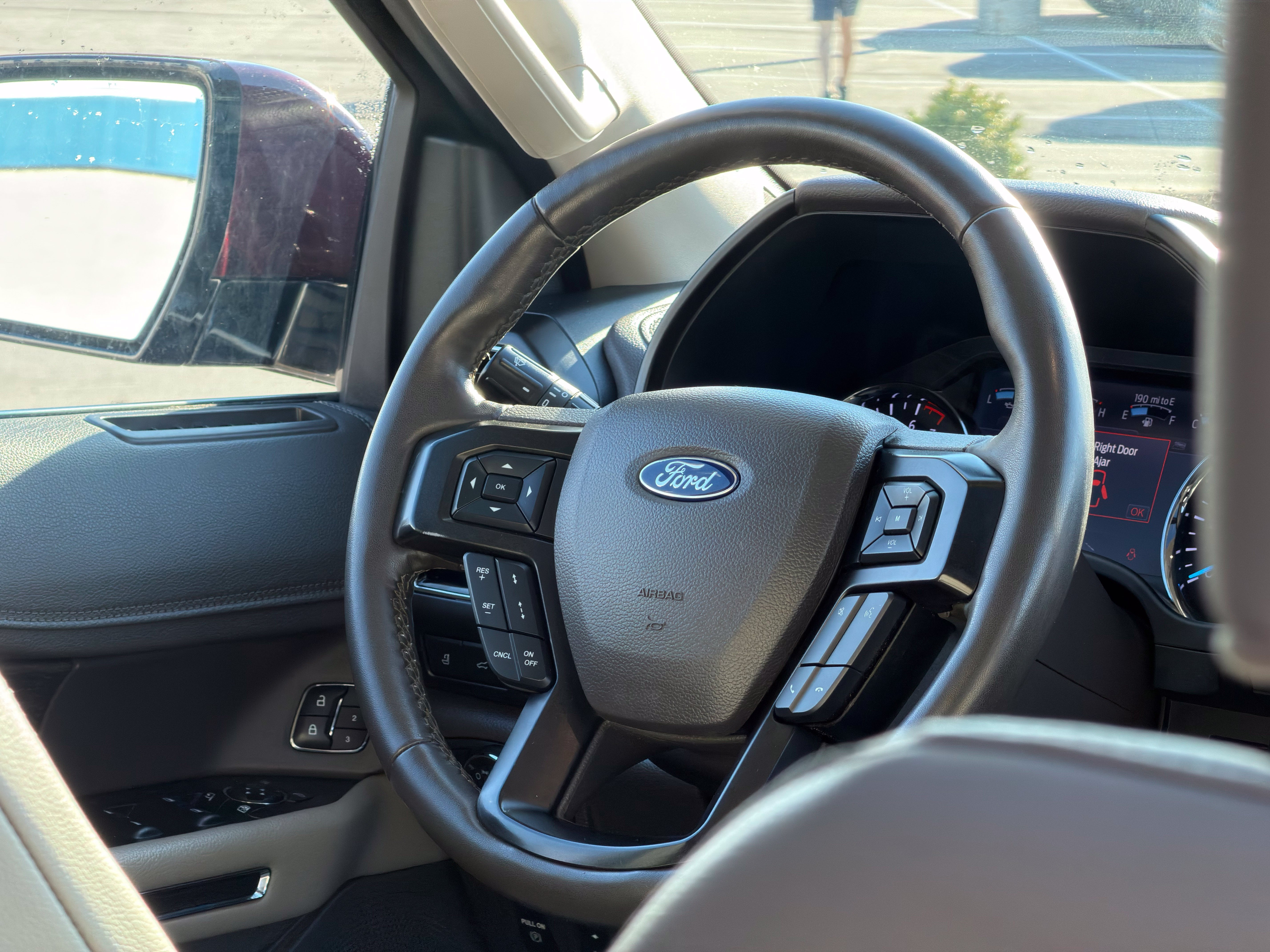 Certified 2020 Ford Expedition Limited w/ Equipment Group 301A AWD/4WD image 18
