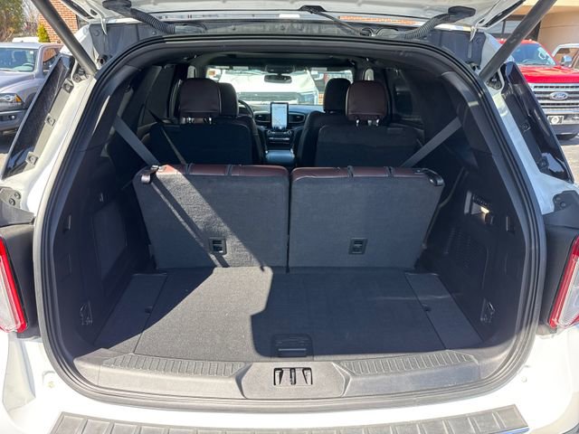 Certified 2022 Ford Explorer Platinum w/ Equipment Group 601A image 12
