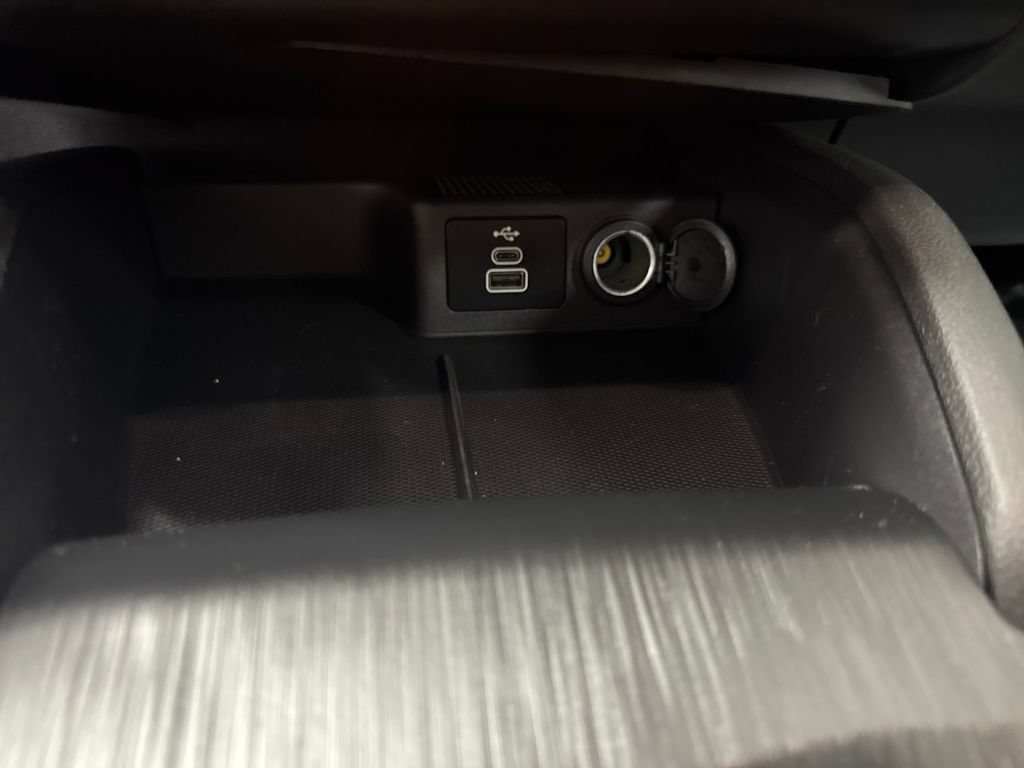Certified 2024 Ford Escape Active AWD/4WD image 35