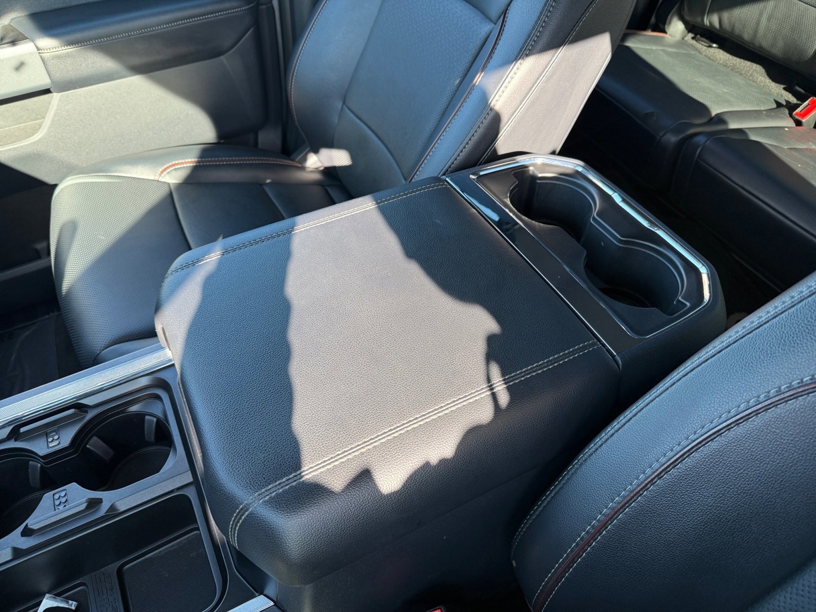 Certified 2024 Ford F250 Lariat w/ Sport Appearance Package image 14