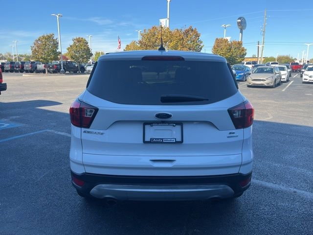 Certified 2019 Ford Escape SE image 4