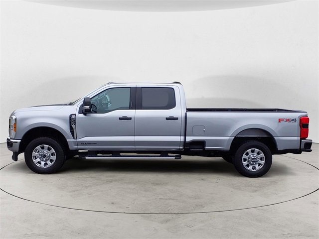 Certified 2024 Ford F350 XLT w/ 360-Degree Camera Package image 6