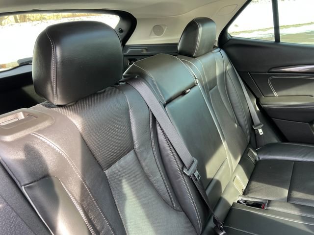 Used 2021 Buick Envision Essence w/ Technology Package I image 31