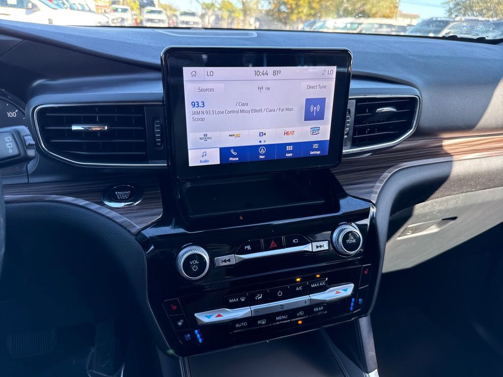 Certified 2022 Ford Explorer Limited w/ Equipment Group 301A image 18