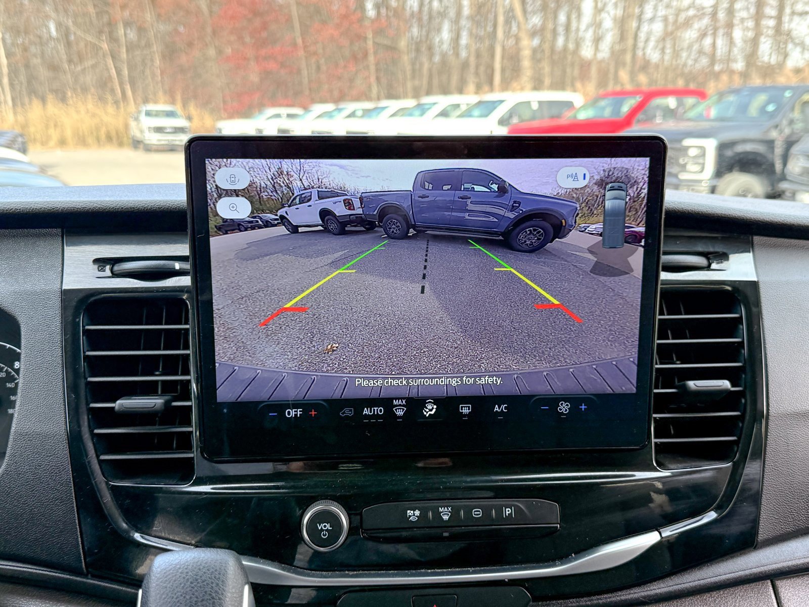 Certified 2025 Ford Transit 350 XLT image 23