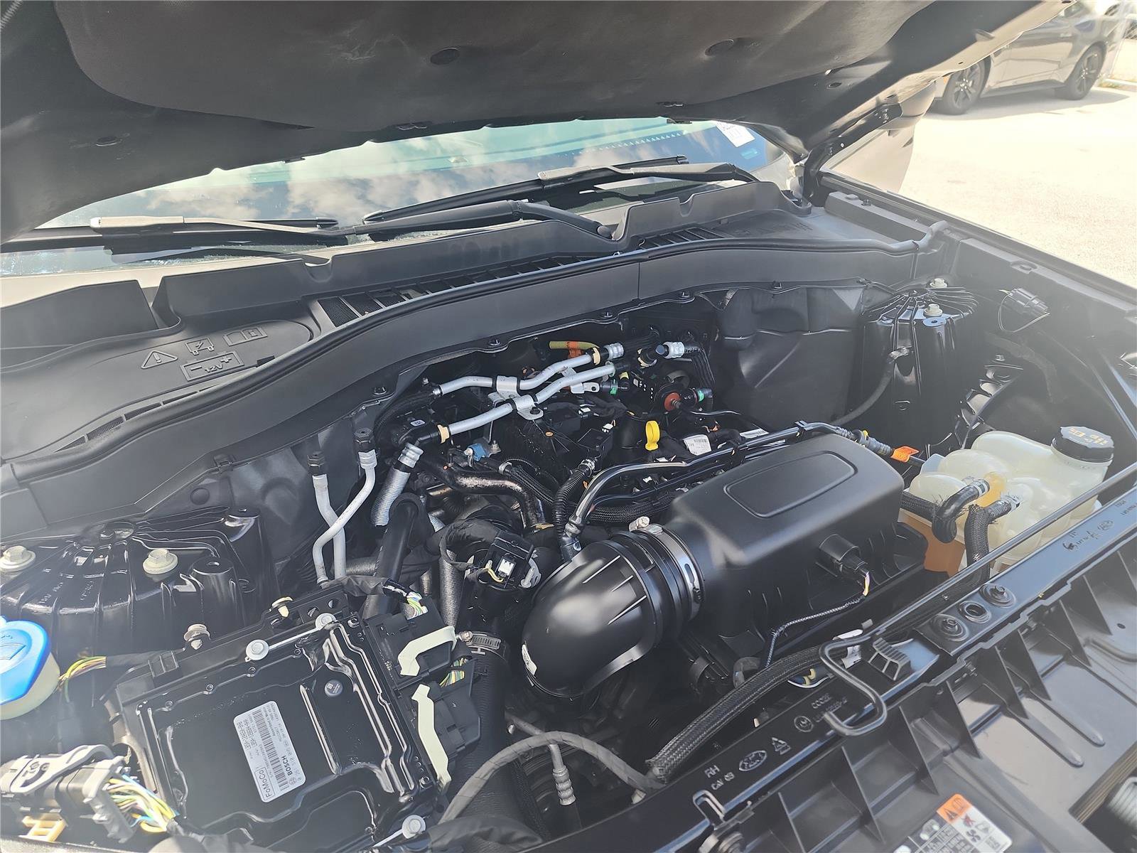 Certified 2021 Ford Explorer 2WD image 12