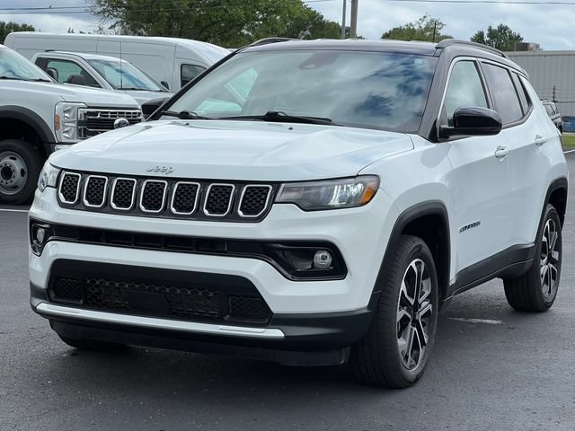 Used 2023 Jeep Compass Limited AWD/4WD image 43