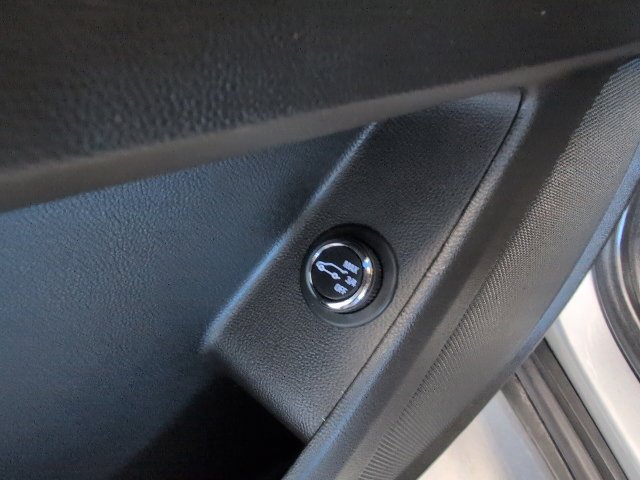 Used 2023 Chevrolet Traverse LT AWD/4WD image 17