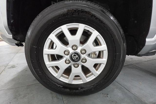 Used 2024 Toyota Tacoma SR5 AWD/4WD image 32