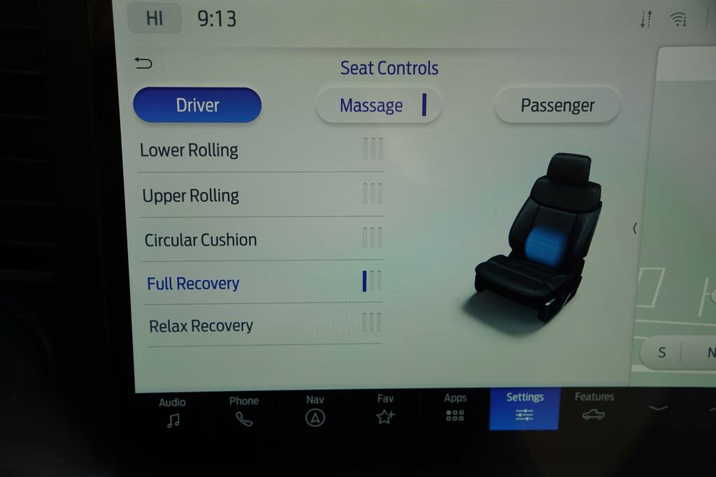 Certified 2025 Ford F450 Platinum w/ FX4 Off-Road Package image 42