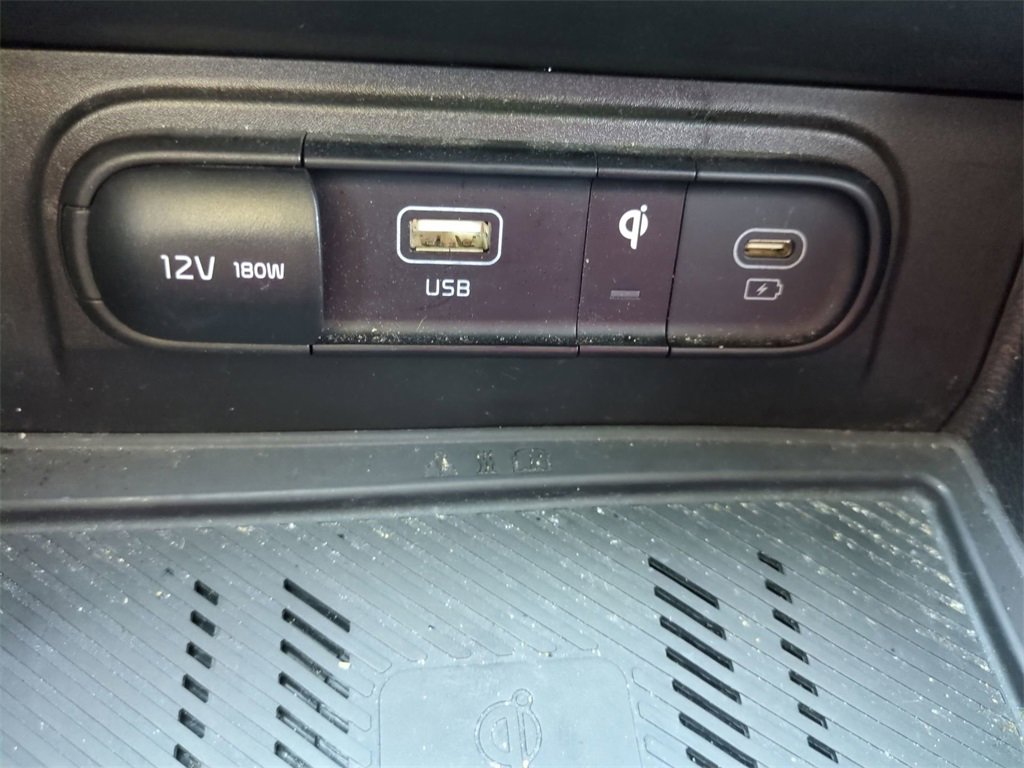 Used 2023 Kia Sportage SX image 23