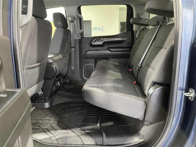 Used 2022 Chevrolet Silverado 1500 LT AWD/4WD image 22