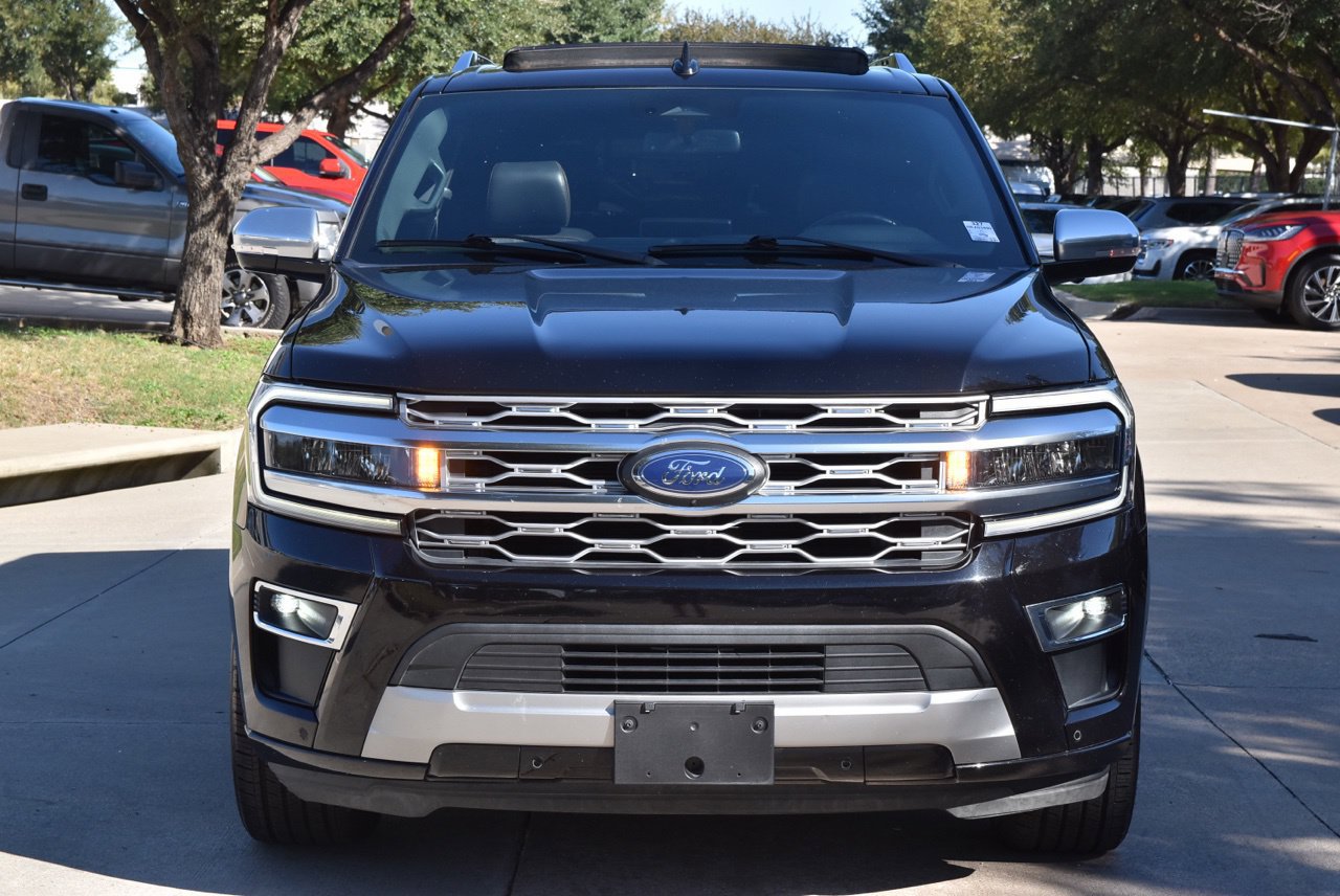 Certified 2022 Ford Expedition Platinum RWD image 3