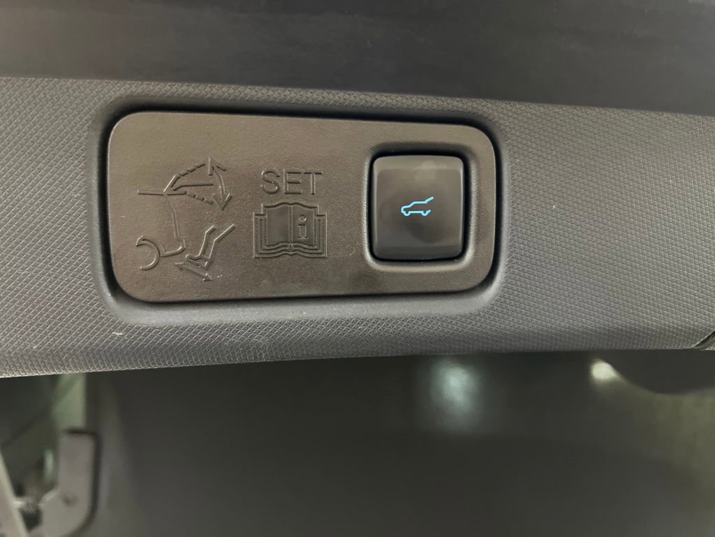 Certified 2023 Ford Mustang Mach-E Premium AWD/4WD image 31