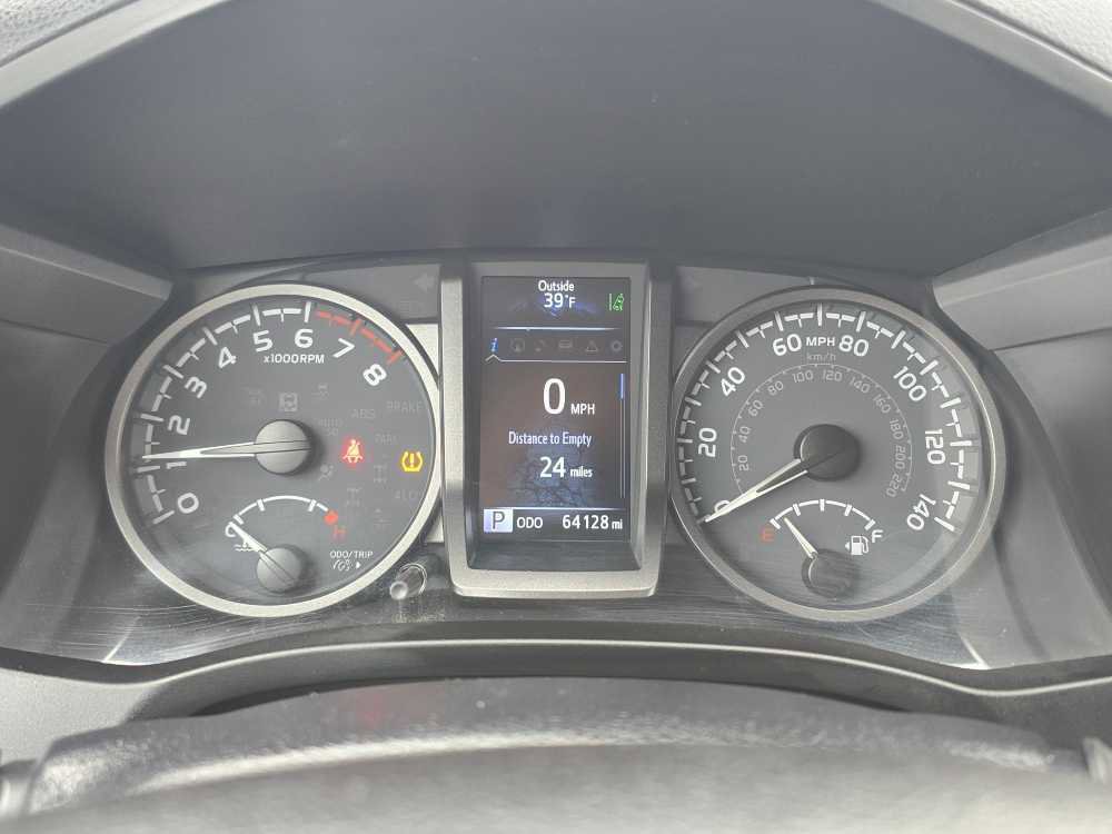 Used 2021 Toyota Tacoma TRD Off-Road w/ Technology Package image 21