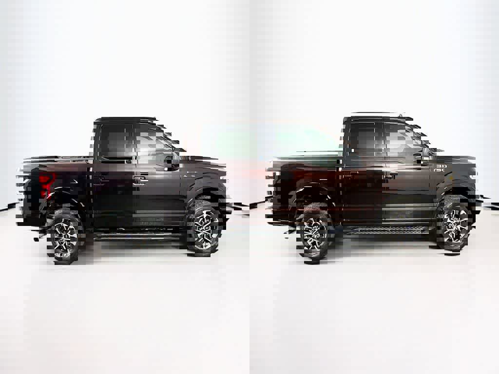 Certified 2019 Ford F150 XLT w/ Equipment Group 302A Luxury image 6