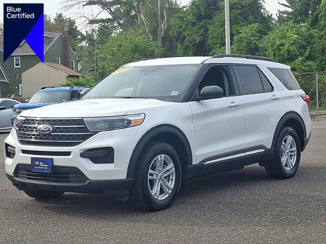 Certified 2023 Ford Explorer XLT image 1