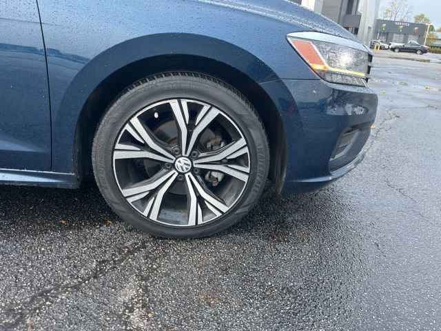 Used 2022 Volkswagen Passat 2.0T SE image 9