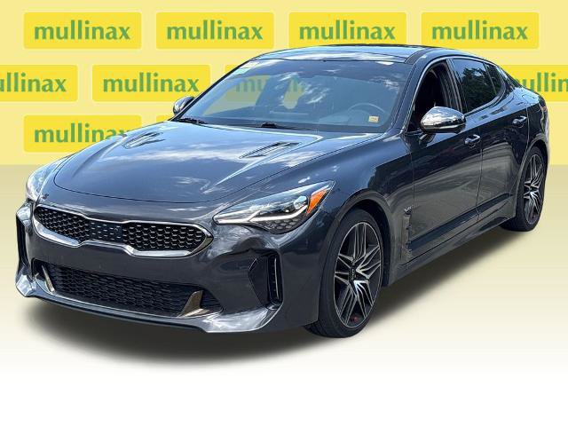 Used 2022 Kia Stinger GT2 w/ Red Interior Color Package RWD image 12