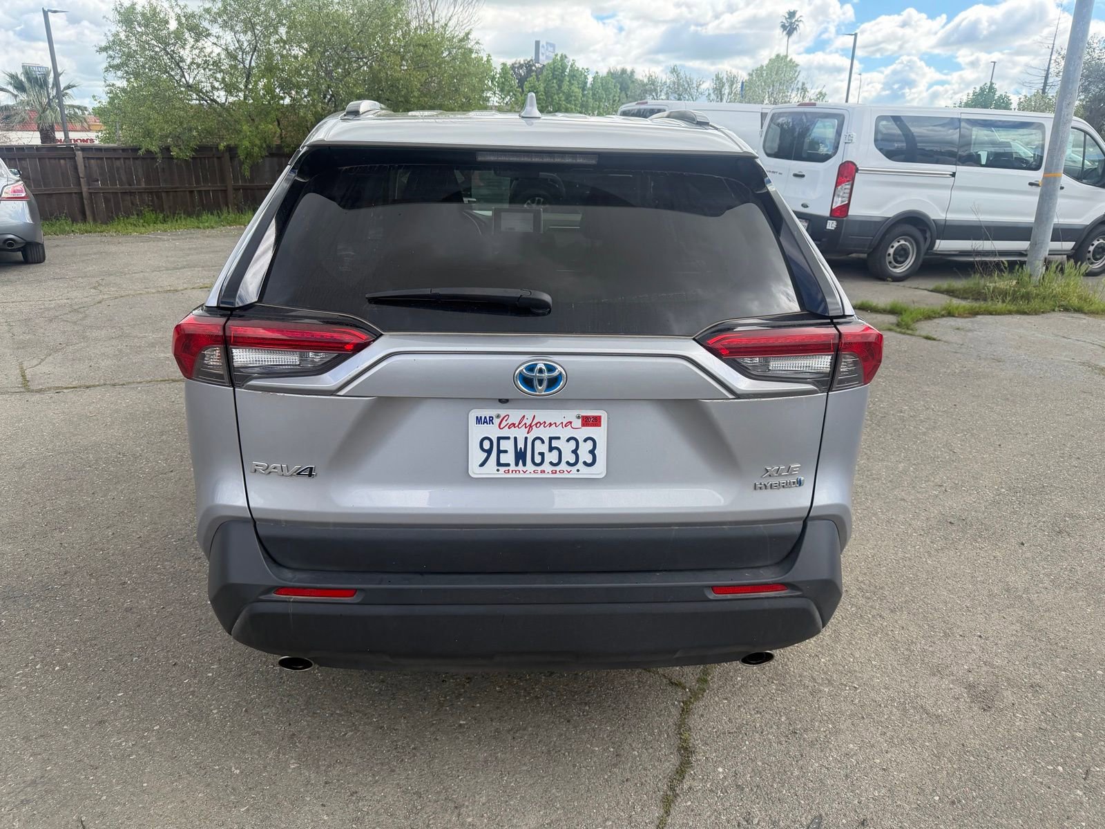 Used 2023 Toyota RAV4 XLE w/ Convenience Package image 4