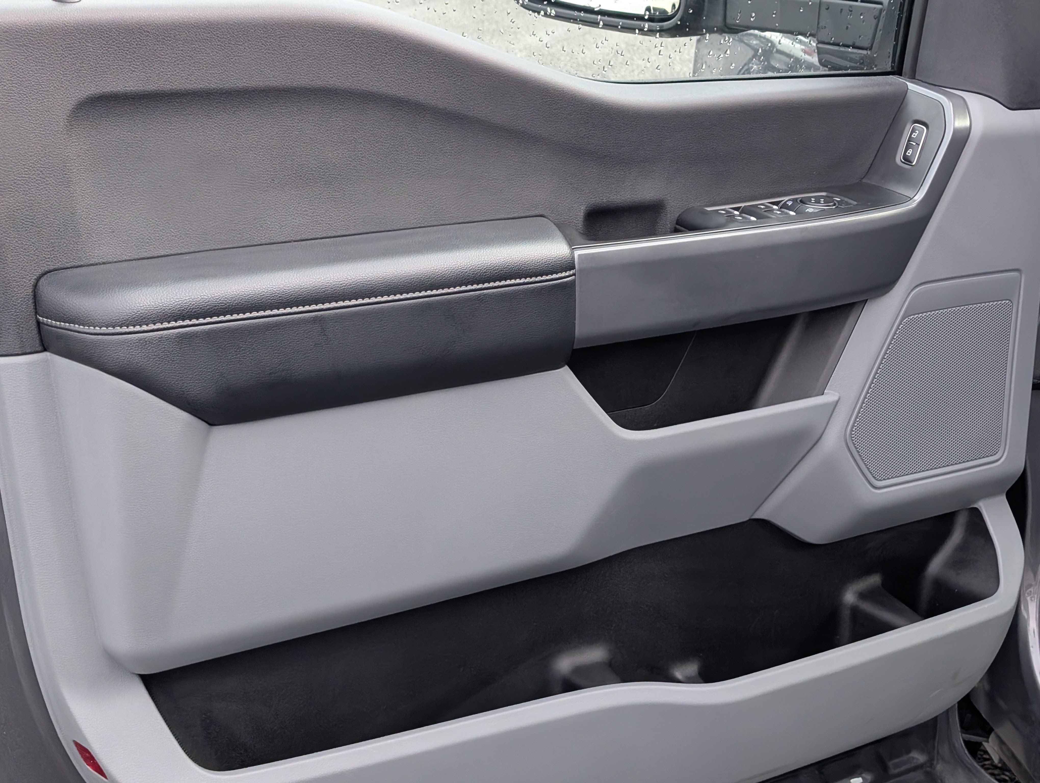 Certified 2024 Ford F350 XLT w/ 360-Degree Camera Package image 15