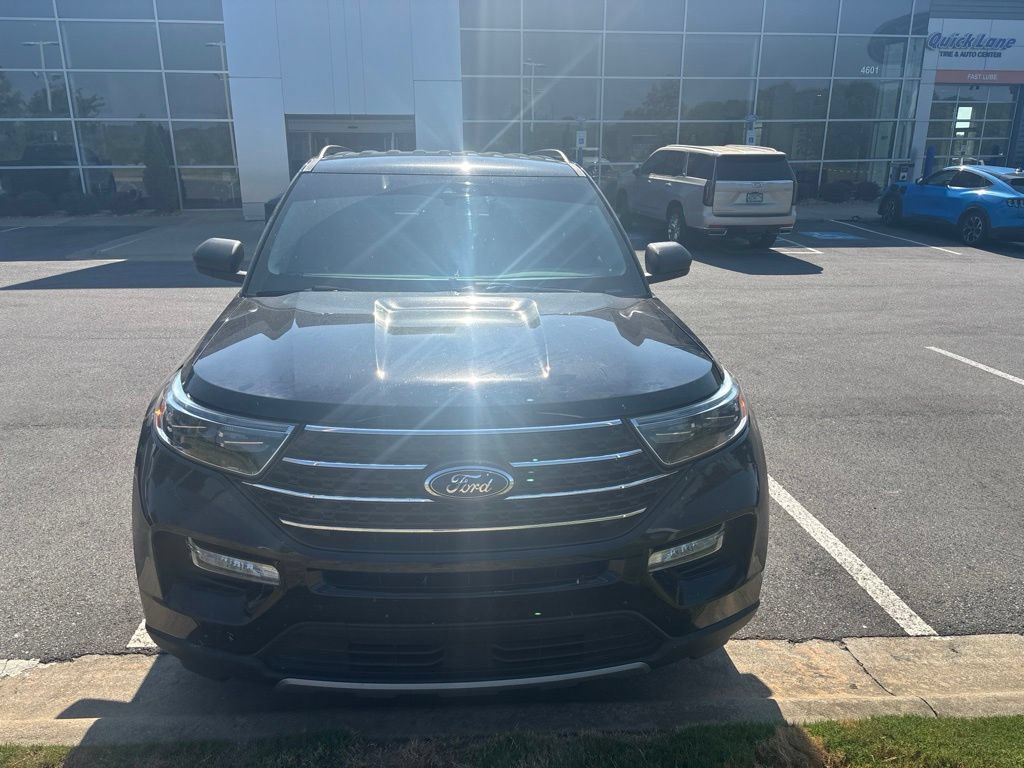 Certified 2023 Ford Explorer XLT AWD/4WD image 3